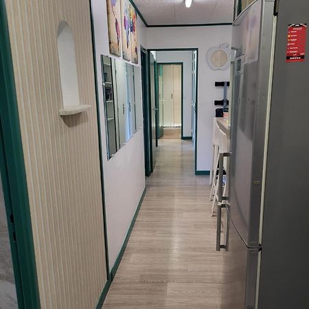 Private Room-3 In Hannana Apartment- 2 Min Walk To Tram 12 Min To Nice Train Station 15 Min To Massena Place Eksteriør billede